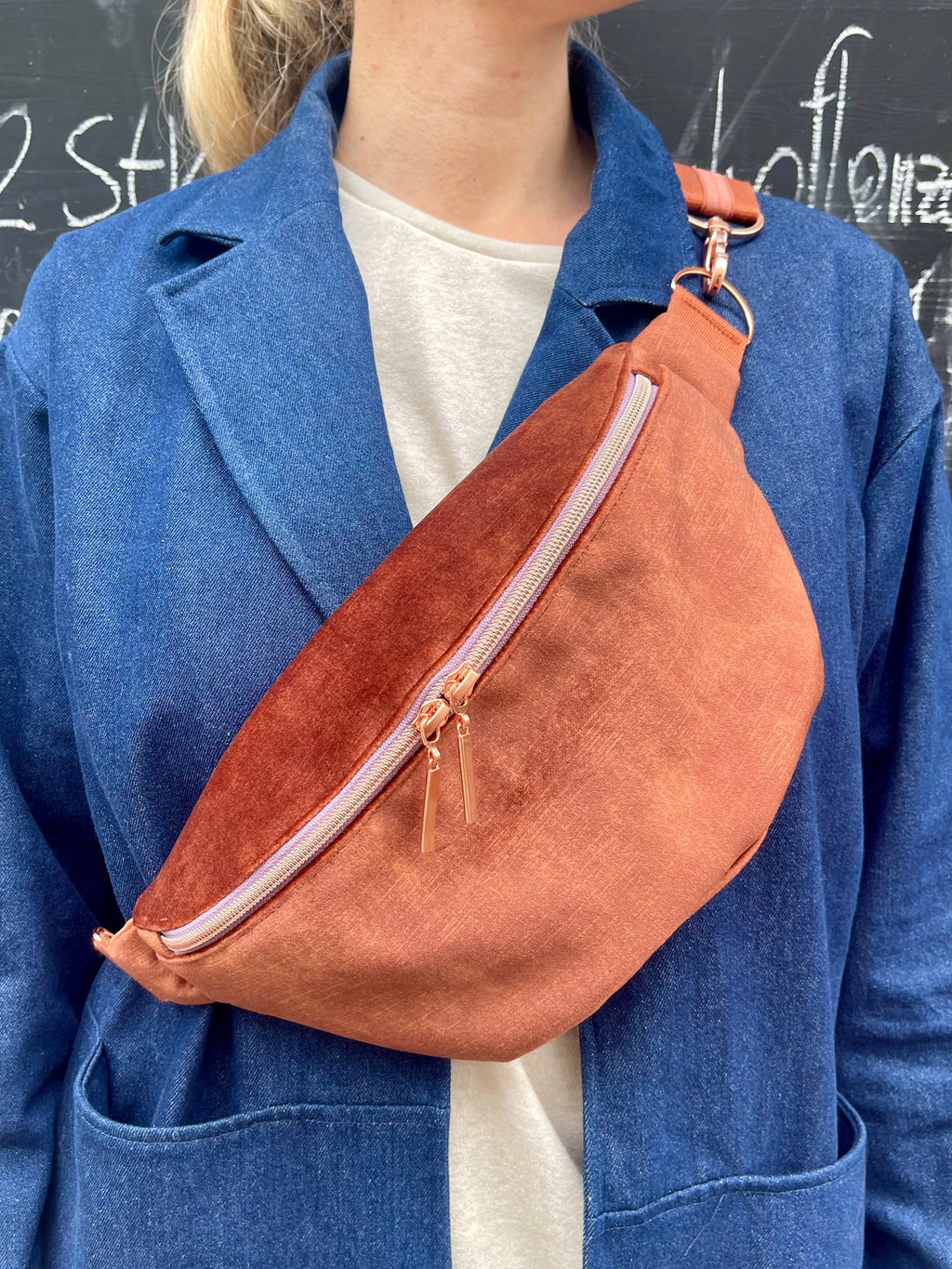 Cross Body Bag Samt braun