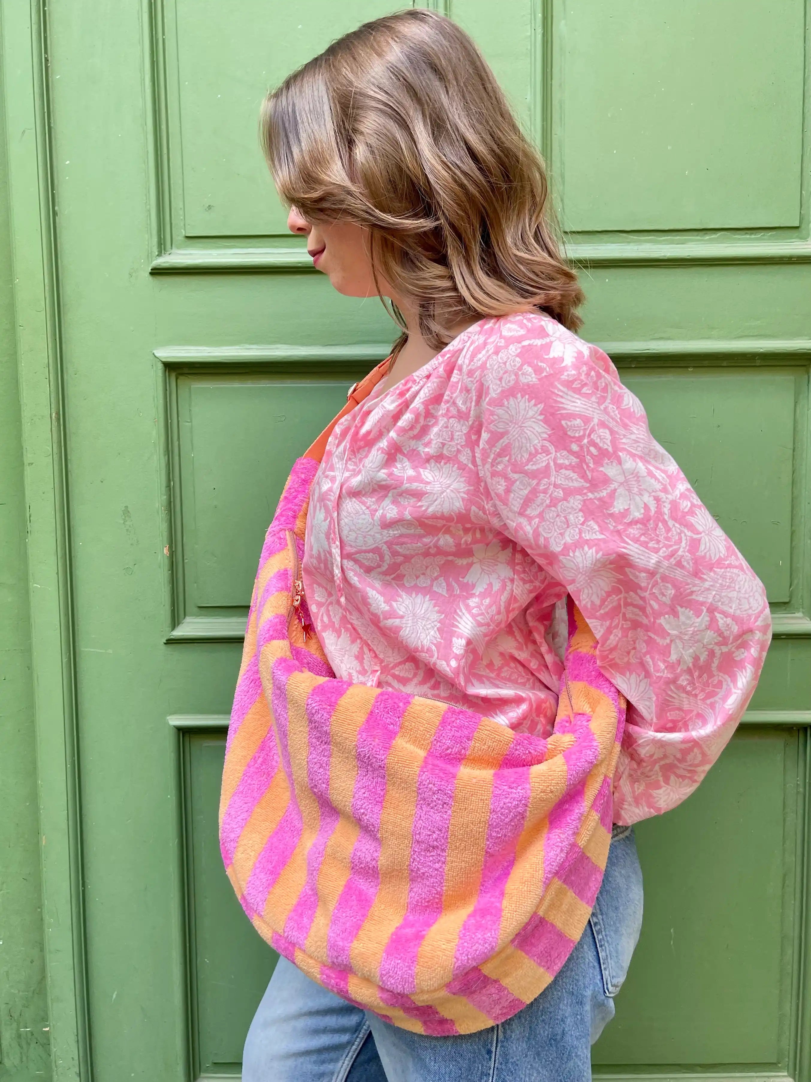 Banana Bag aus Frottee Streifen pink orange