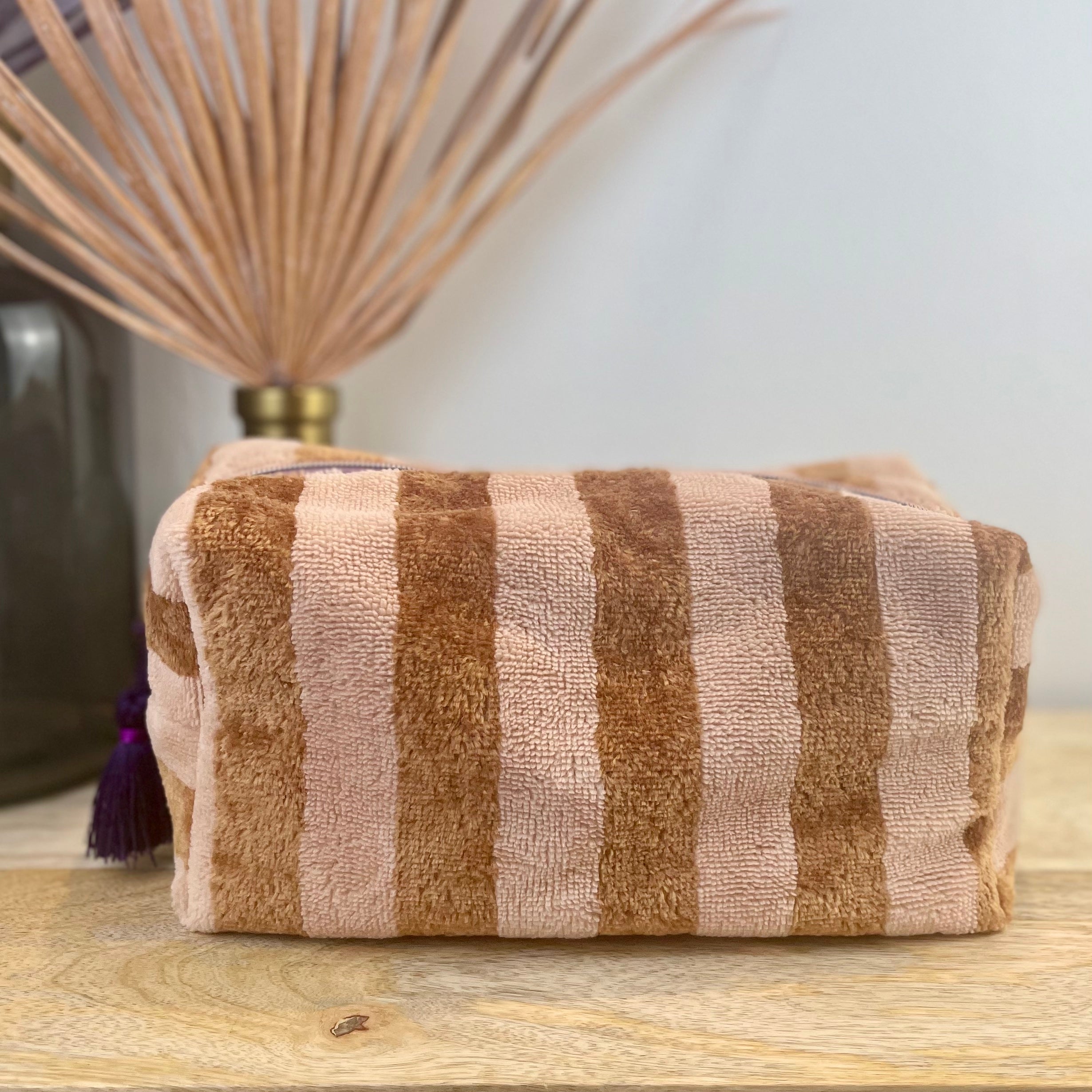 Box FROTTEE STRIPES karamell