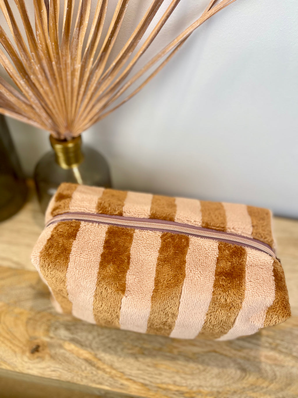 Box FROTTEE STRIPES karamell