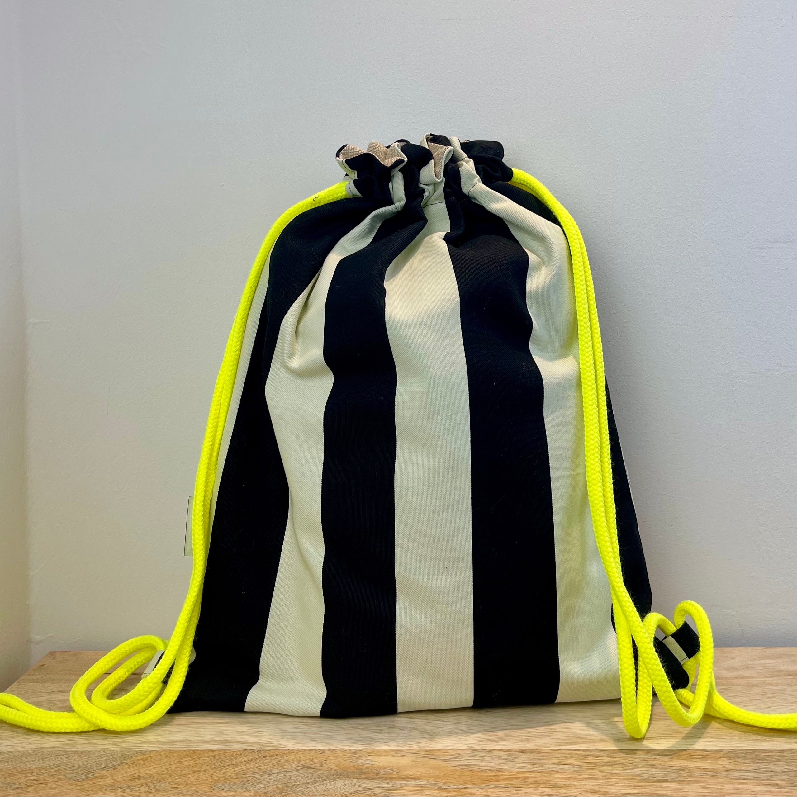 BIG STRIPES schwarz/weiß