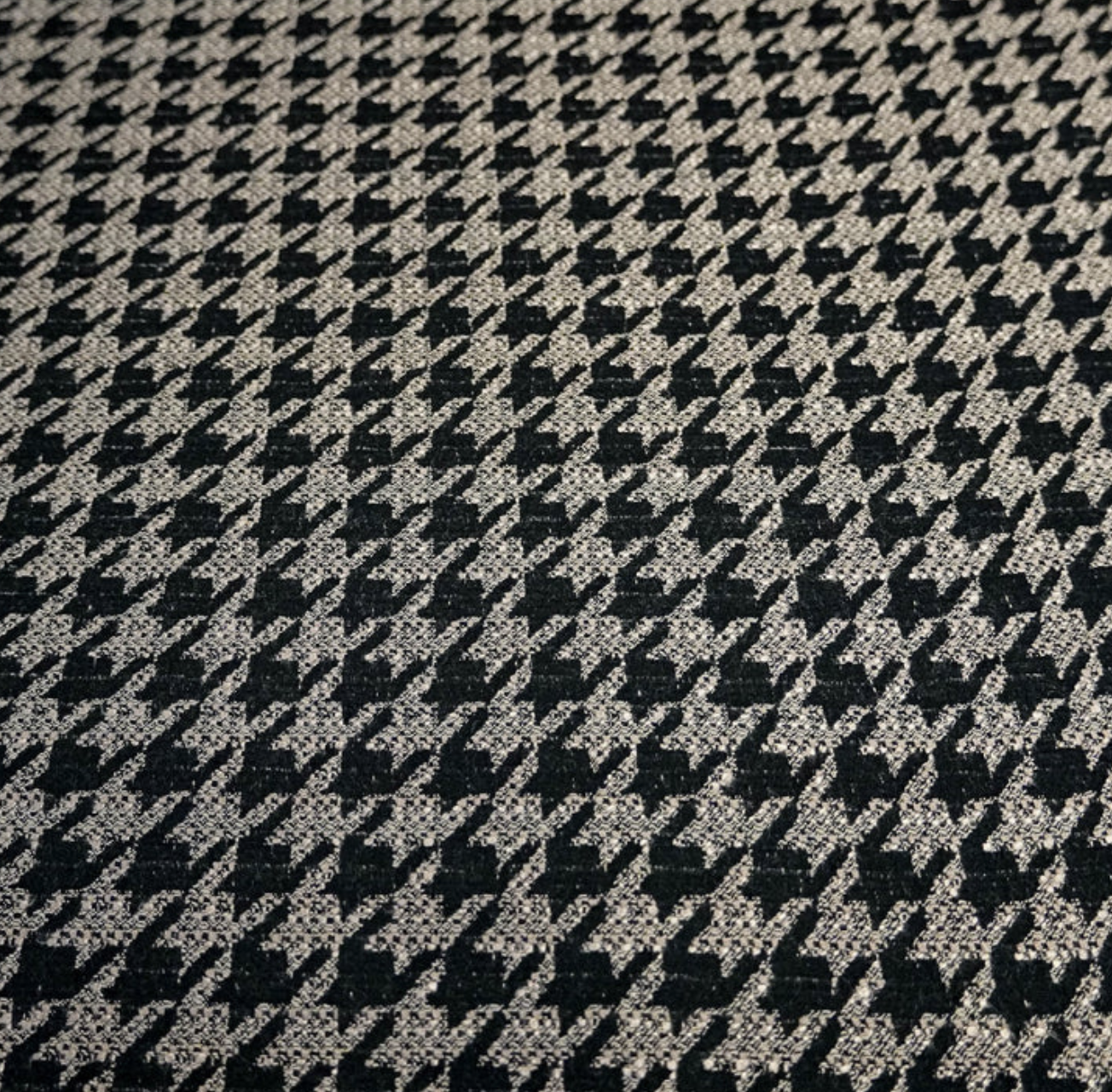 Jacquard HAHNENTRITT schwarz/beige
