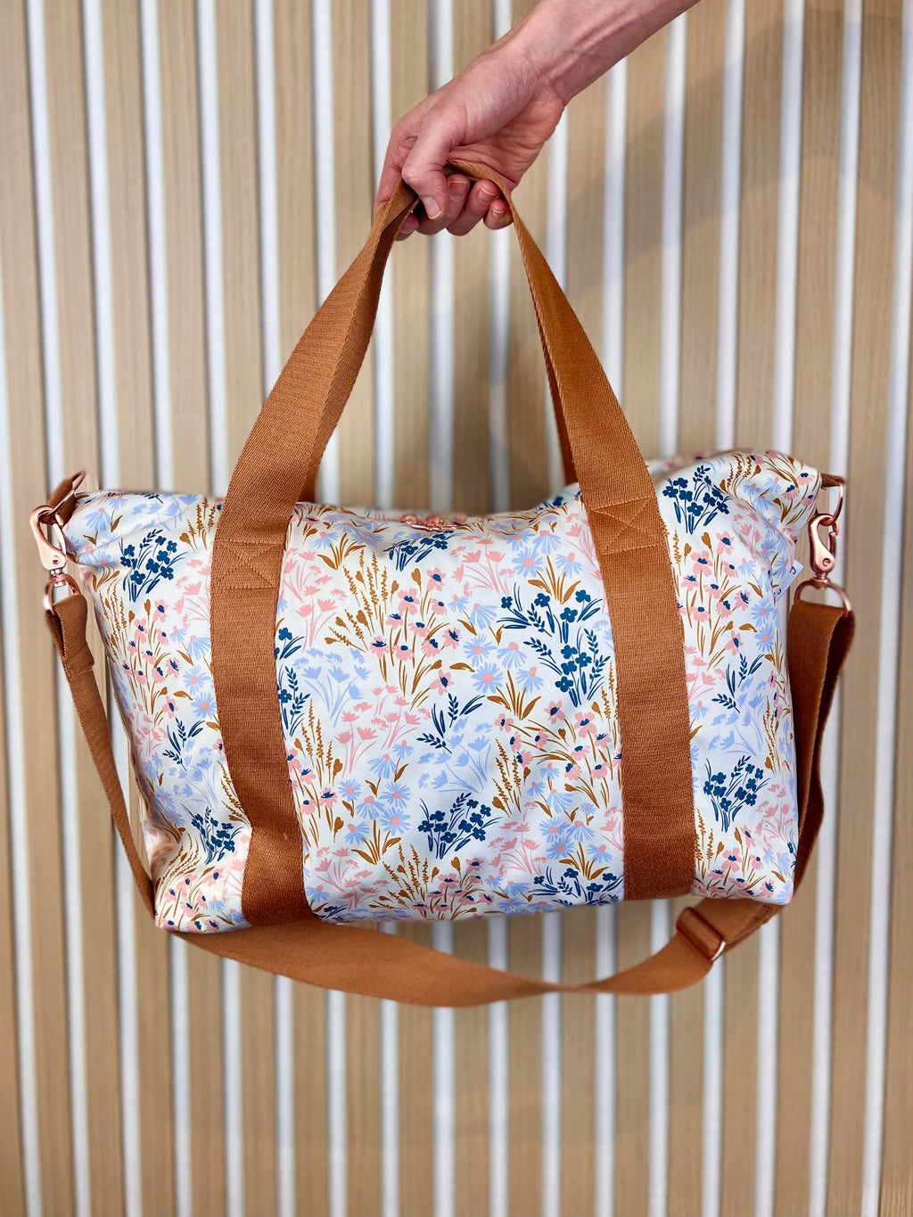 Nähset WEEKENDER Scuba Flowers