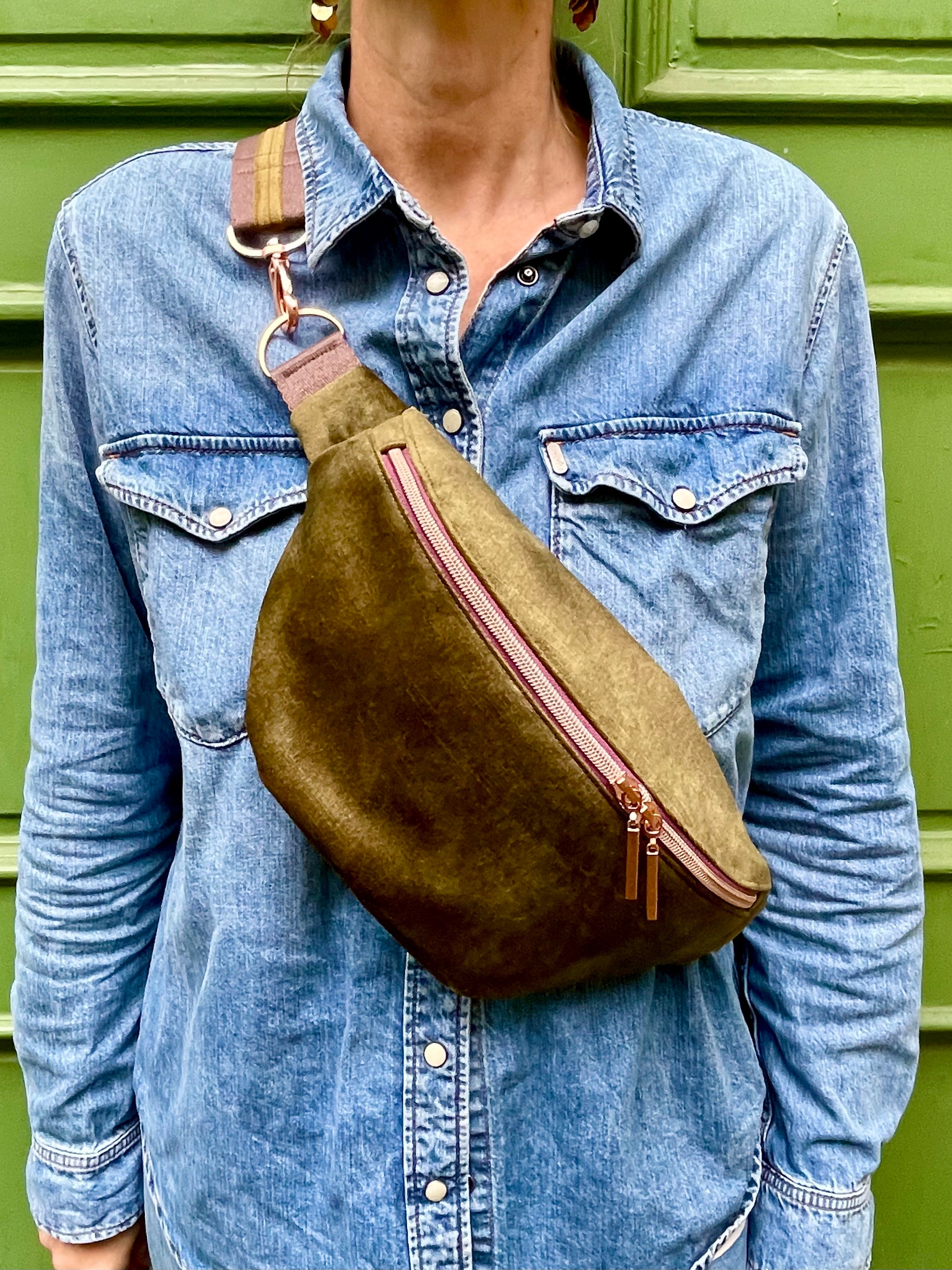 Crossbody Bag RILEY VELVET fir