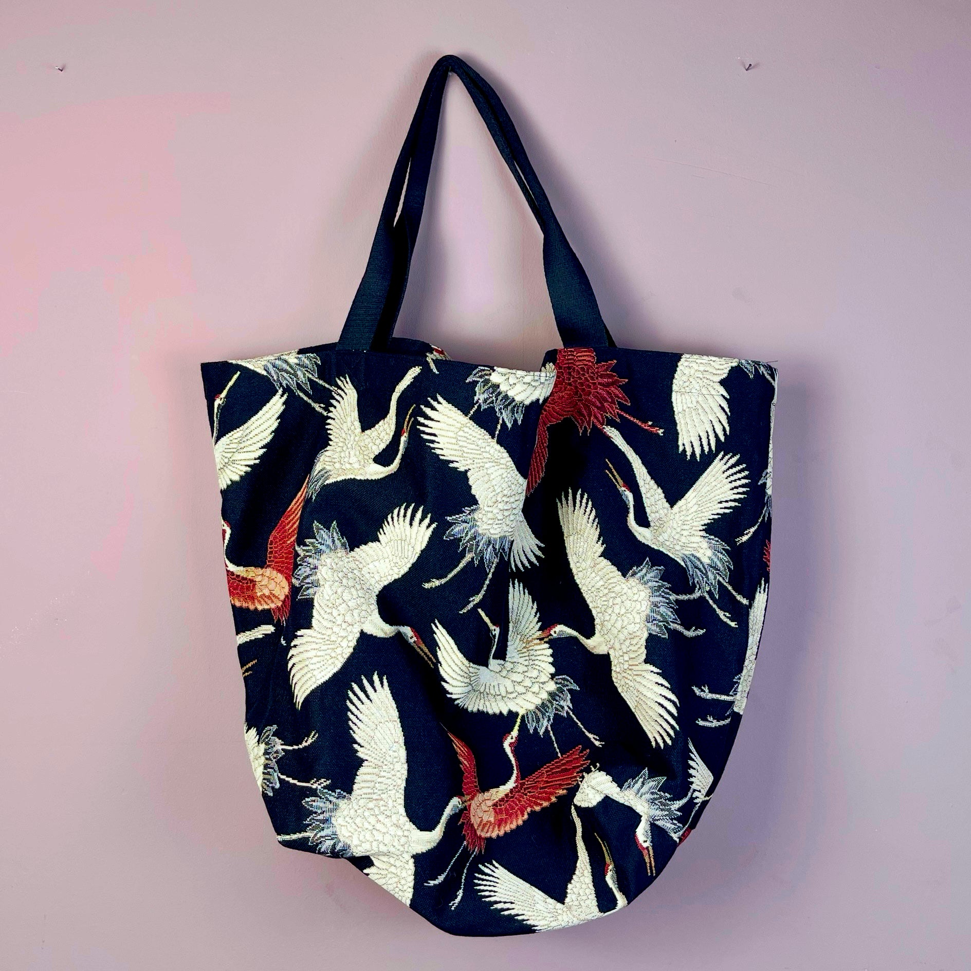 Shopper TONI CRANE