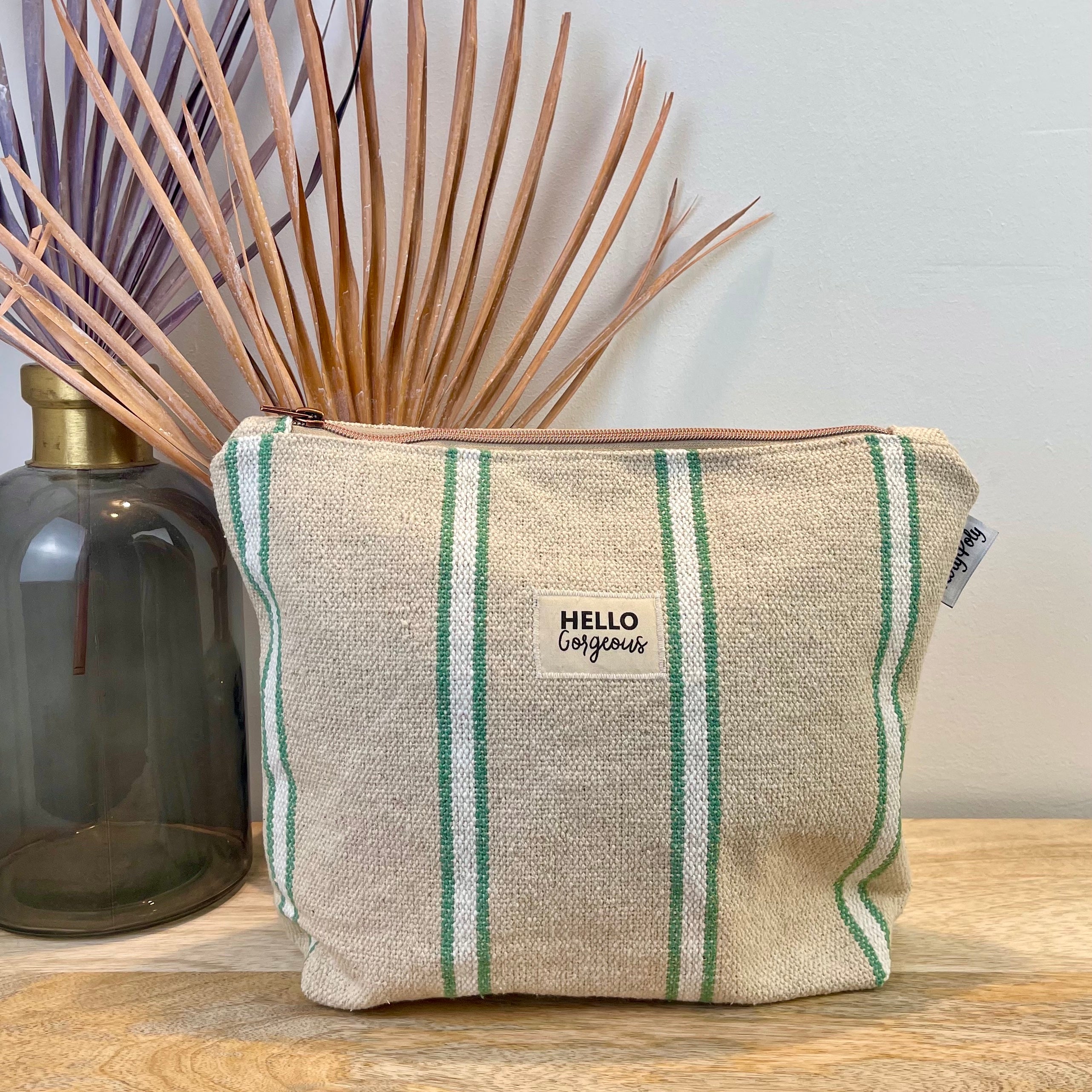 Washbag AIX grün