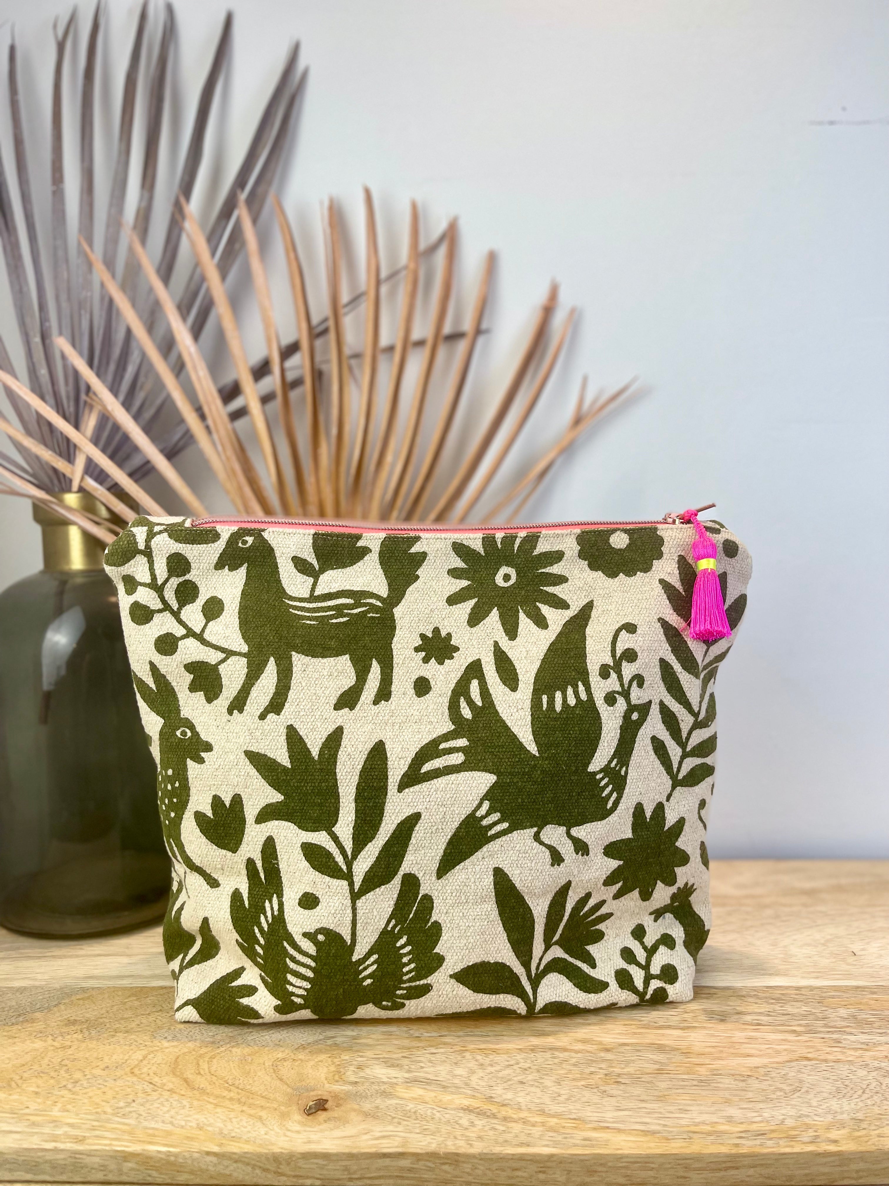 Washbag OTOMI grün